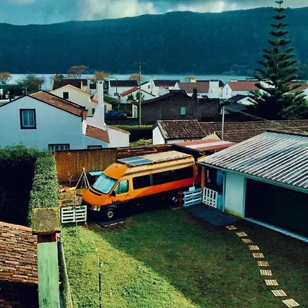 Astrovan - The Ultimate Van Escape Homestay *