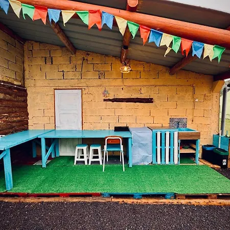 Astrovan - The Ultimate Van Escape Homestay *